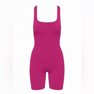 Aritzia Babaton contour squareneck sleeveless magenta romper size L